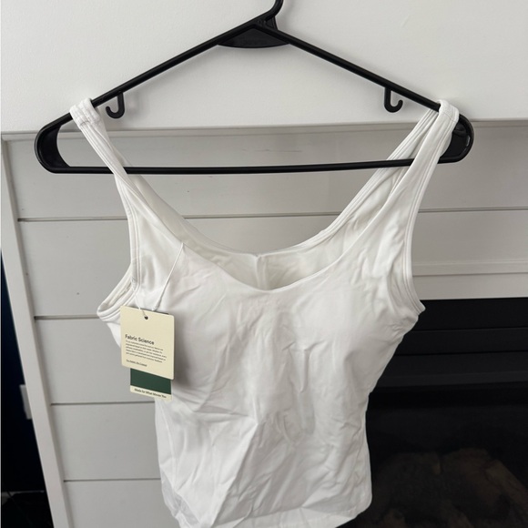 HALARA SoftlyZero Plush Padded V Neck Plain Tank Top Small NWT - Picture 4 of 7